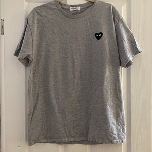 Tee shirt with black heart